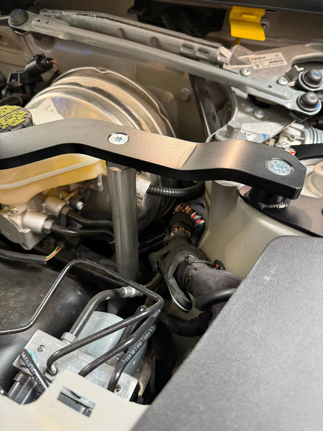 991/981/718 Strut Tower Reinforcement Brace